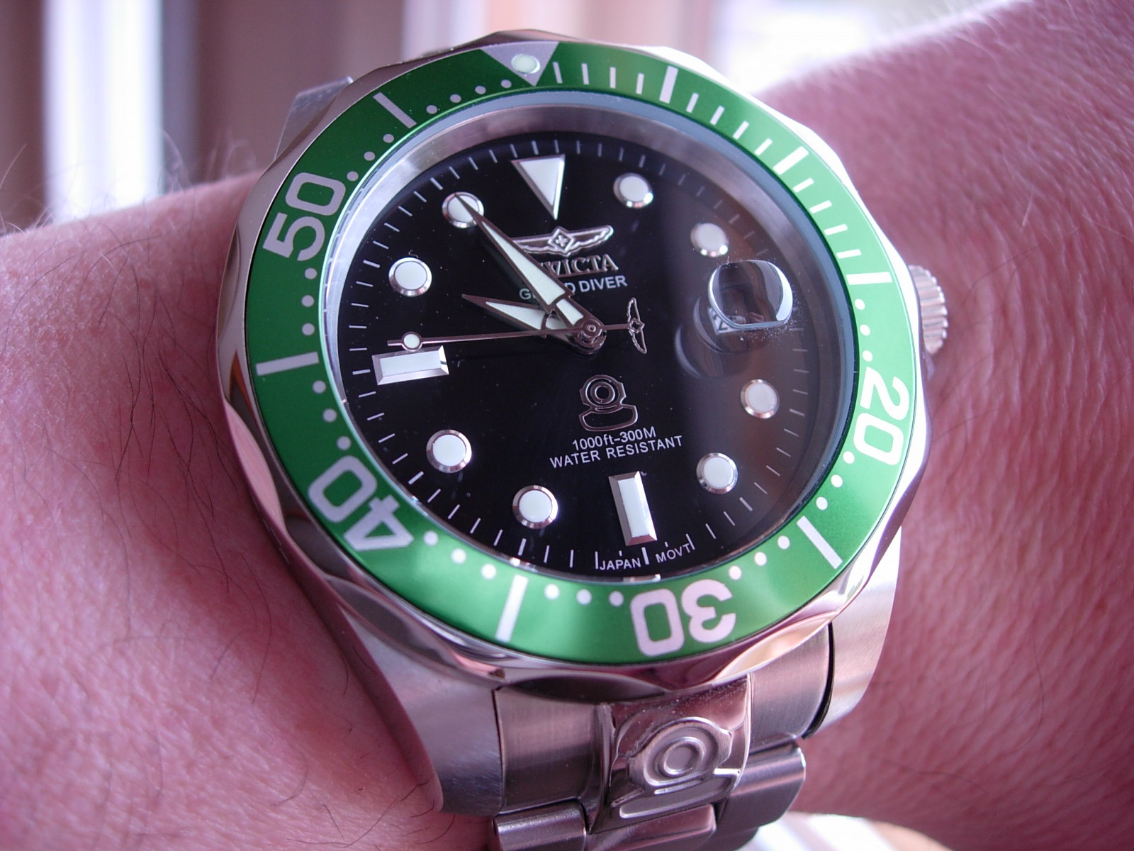 invicta kermit watch